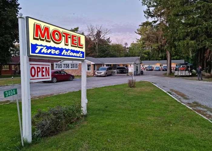 Three Island Motel