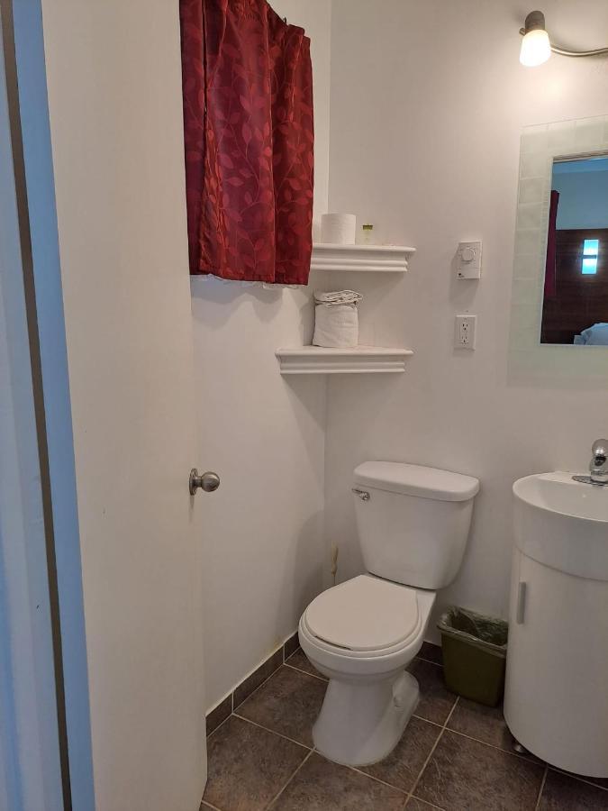Three Island Motel Bobcaygeon